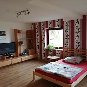 Moderne Ganze 1km Zum Funpark Und Nur 15 Minuten Nach Nürnberg Apartment